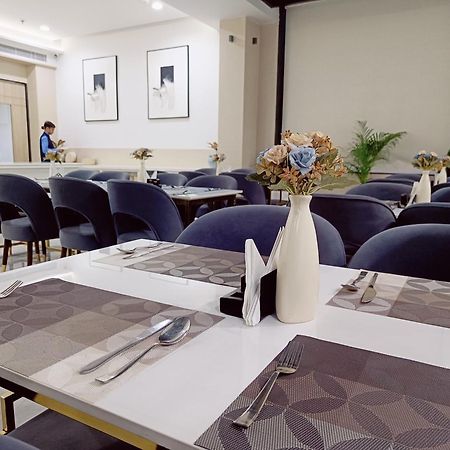 אגרה Hotel Elinor By Dazzling Hotels & Resorts מראה חיצוני תמונה