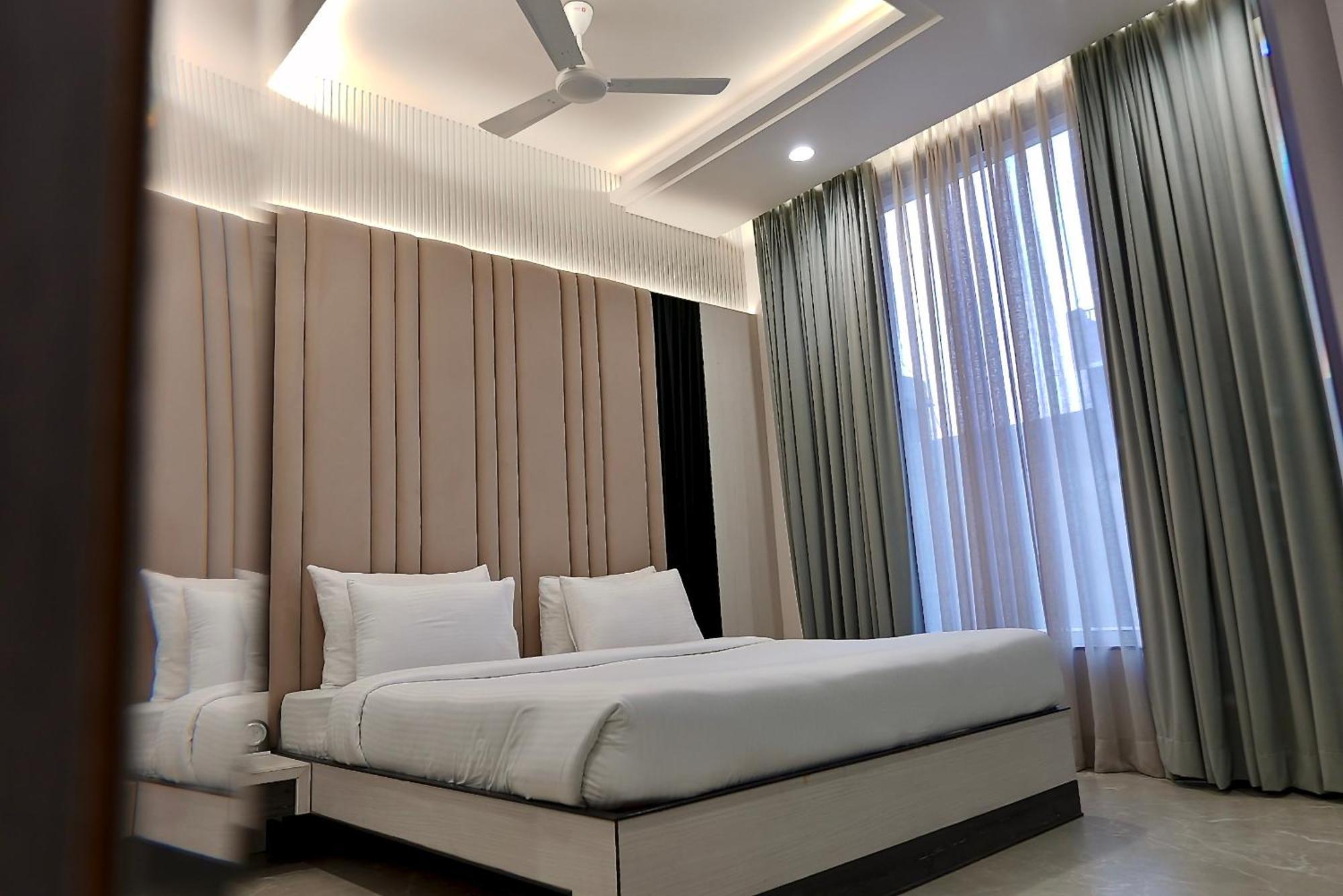 אגרה Hotel Elinor By Dazzling Hotels & Resorts מראה חיצוני תמונה