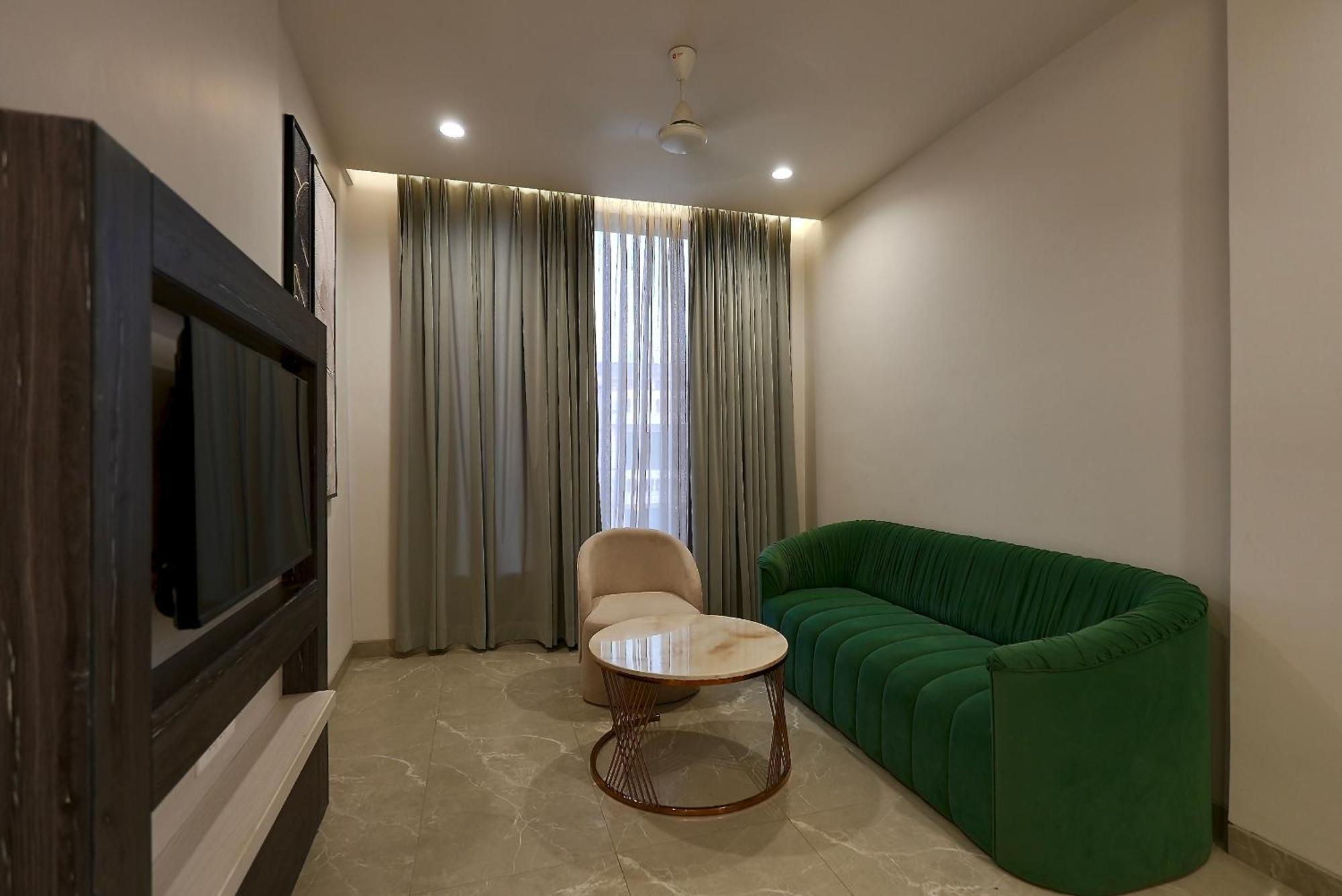 אגרה Hotel Elinor By Dazzling Hotels & Resorts מראה חיצוני תמונה