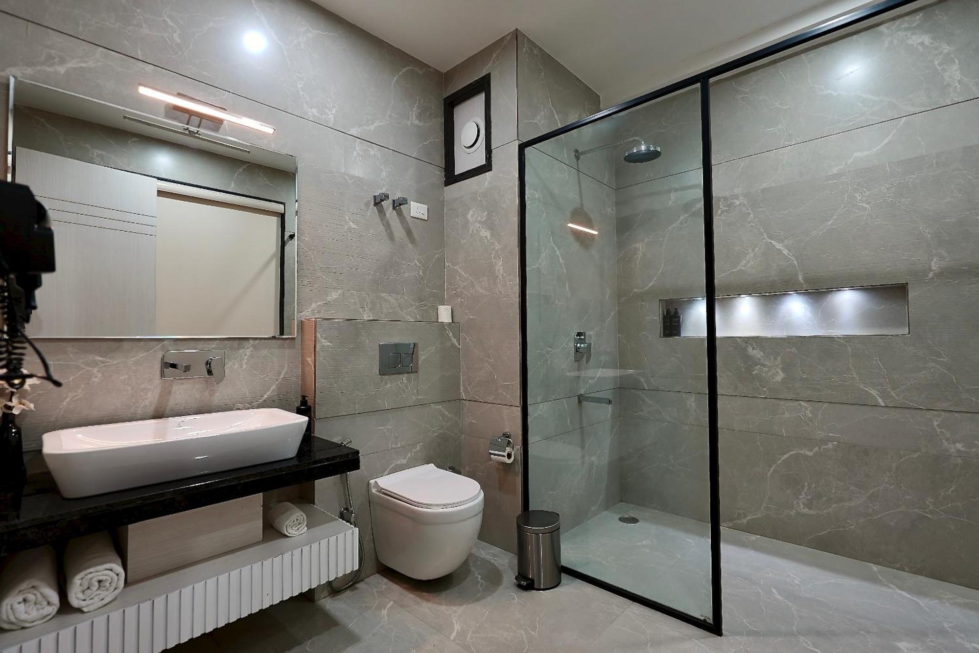 אגרה Hotel Elinor By Dazzling Hotels & Resorts מראה חיצוני תמונה